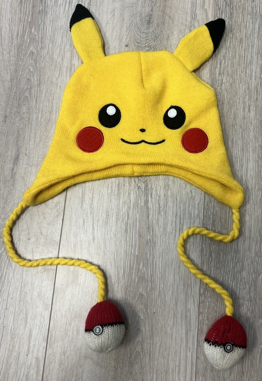 Pokemon Pikachu 2015 Beanie Hat Yellow Nintendo Store Bioworld OSFM Knit Ears